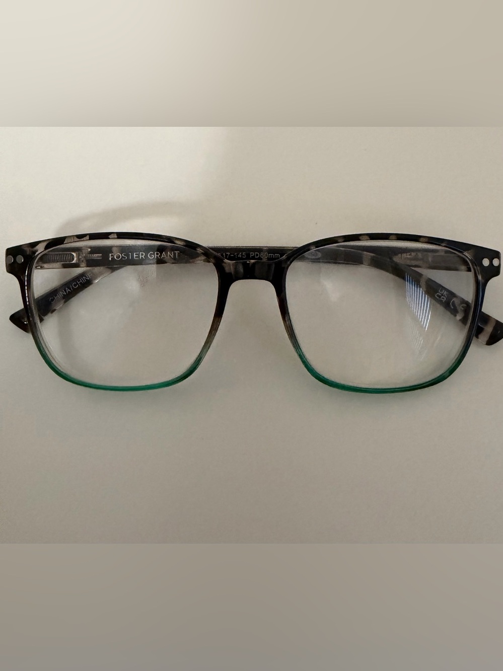 Foster Grant Tortoiseshell Frame (+2.50) with Green Accent Glasses